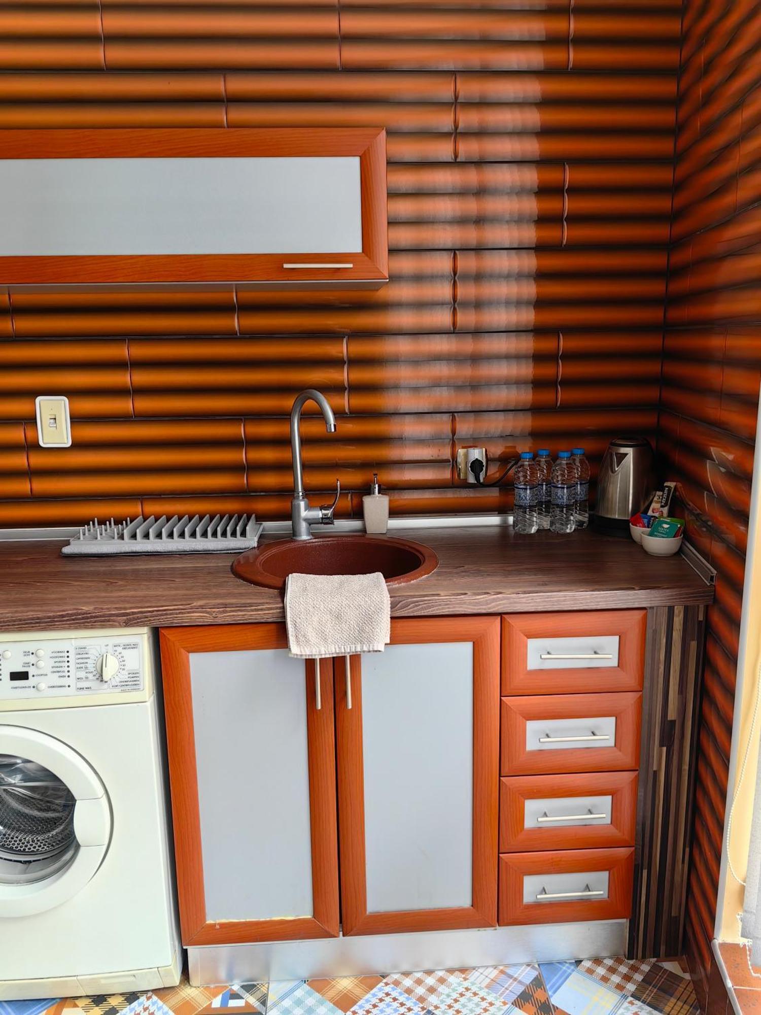 2 Bedrooms Apartment. Пловдив Экстерьер фото