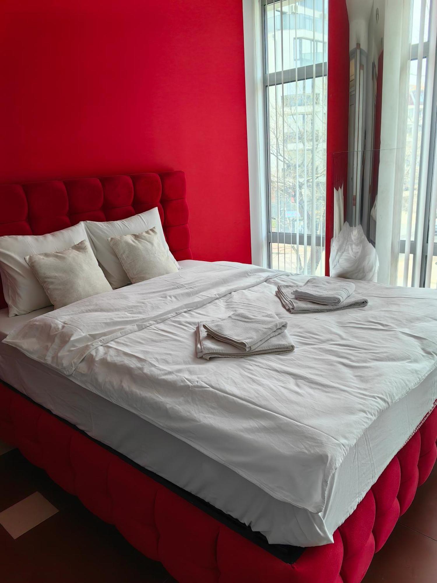 2 Bedrooms Apartment. Пловдив Экстерьер фото